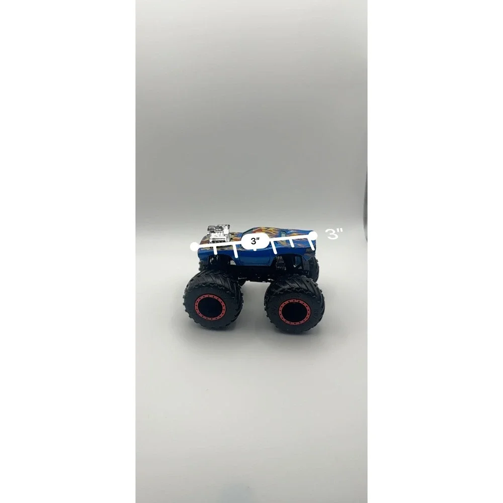 Mattel Hot Wheels‎ Monster Trucks Crash Legends 2021 Rodger Dodger Blue Flames